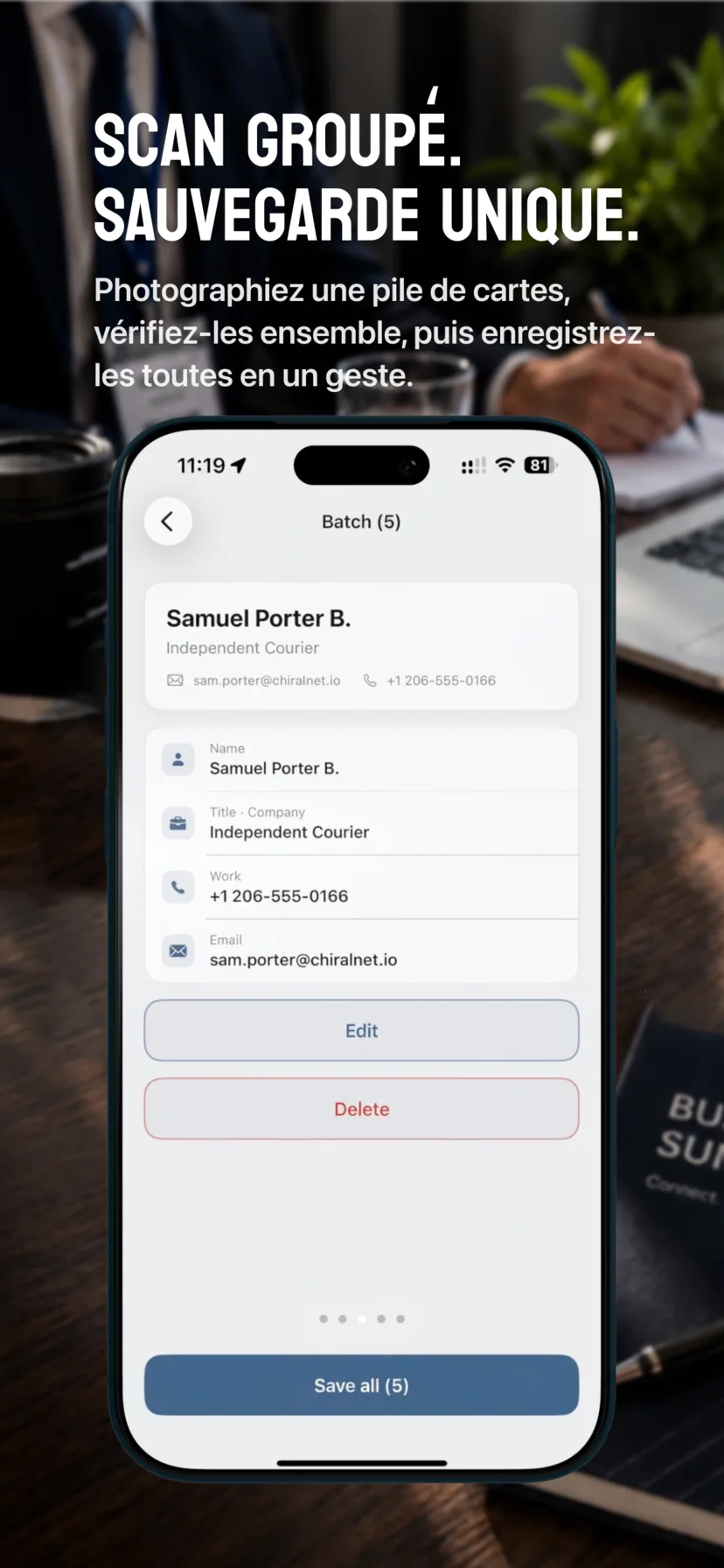 Écran de vérification par lots de Cardr pour enregistrer cinq cartes de visite ensemble